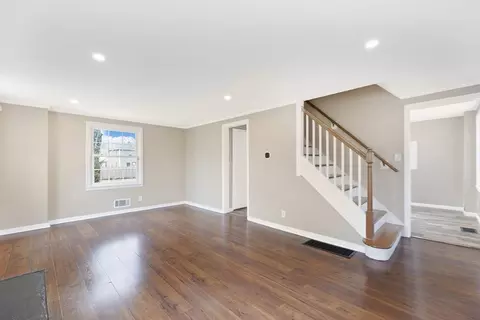 18 Fenway Dr, Springfield, MA 01119 photo 18