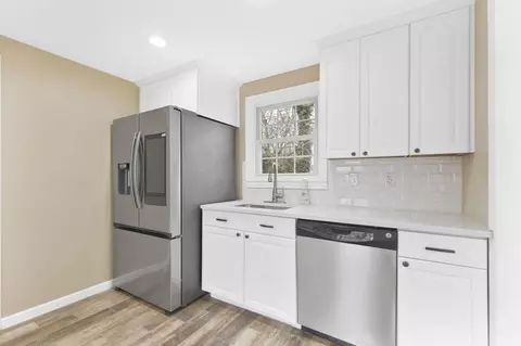 18 Fenway Dr, Springfield, MA 01119 photo 10