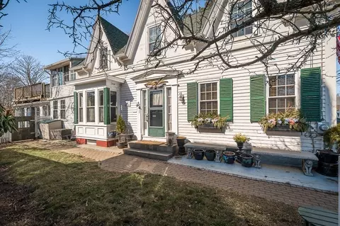160 Washington St, Gloucester, MA 01930