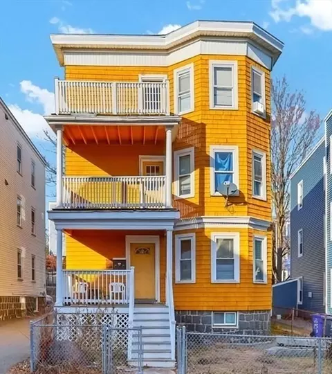 19 Hecla St, Dorchester, MA 02122