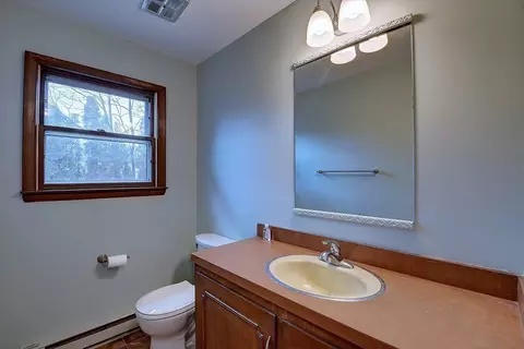 Bath - 6 Sears Ave, Webster, MA 01570 photo 3 of 3