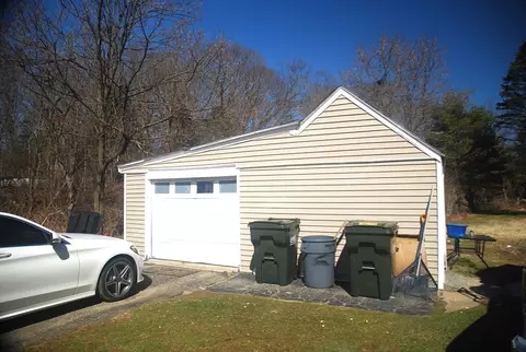 Exterior - 8 Pine St, Dudley, MA 01571 photo 7 of 7