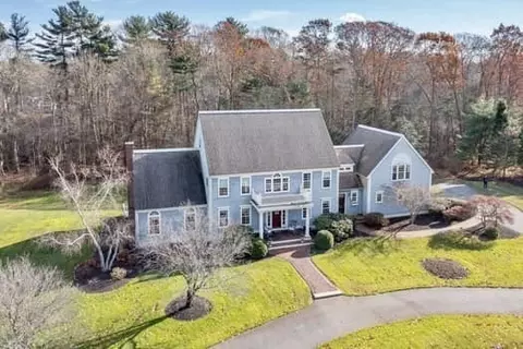 15 Judges Hill Dr, Norwell, MA 02061