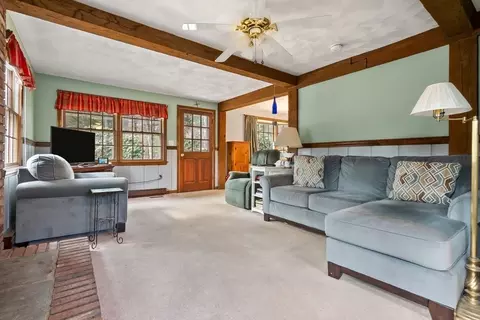 Living - 31 Cedar, Boxford, MA 01921 photo 2 of 2