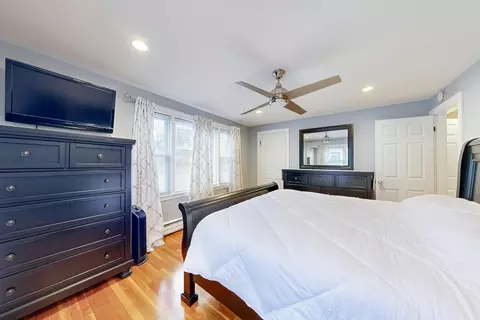 Bedroom - 36 River Rd, Winthrop, MA 02152 photo 5 of 8