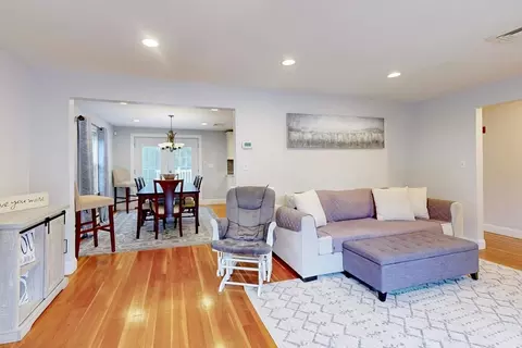 Living - 36 River Rd, Winthrop, MA 02152 photo 3 of 5