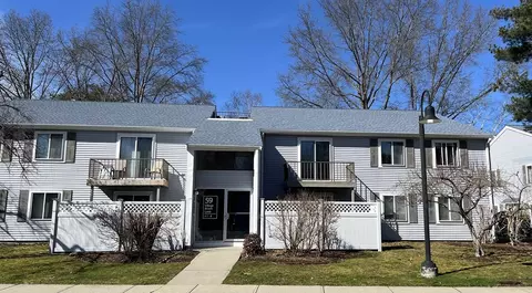 59 Village Brook Ln #7, Natick, MA 01760