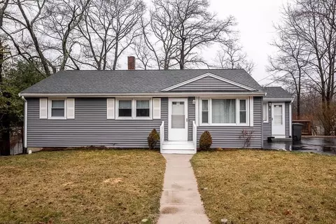 4 Rogers St, Milford, MA 01757