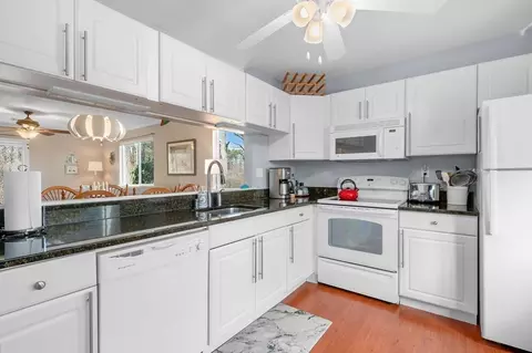 61 Susanna Dr #61, Brewster, MA 02631