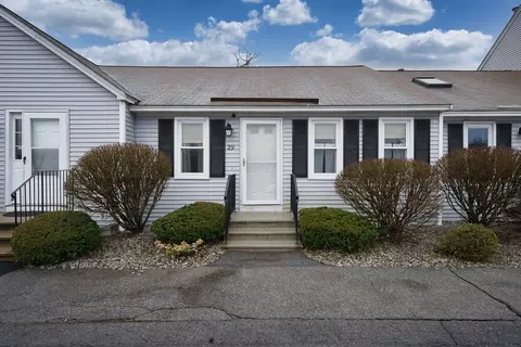 261 Broadway Rd #29, Dracut, MA 01826