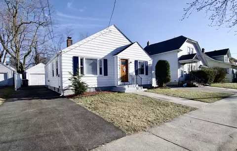 Exterior - 49 Rimmon Ave, Springfield, MA 01107 photo 2 of 5