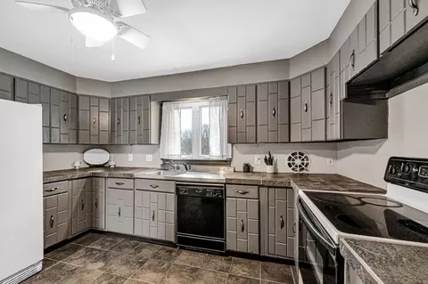Kitchen - 103 Emerson St, Springfield, MA 01118 photo 2 of 3