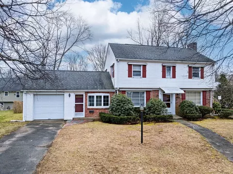 103 Emerson St, Springfield, MA 01118