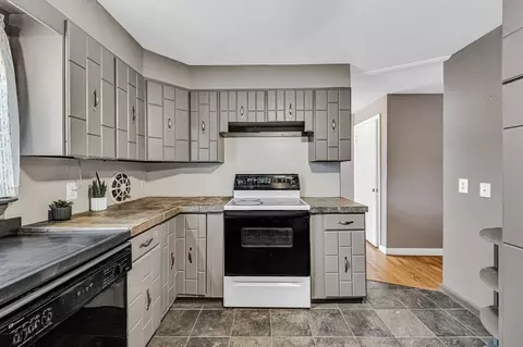 Kitchen - 103 Emerson St, Springfield, MA 01118 photo 1 of 3