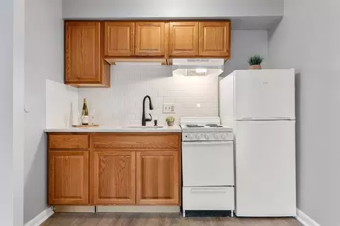 33 Paul St #22, Newton, MA 02459