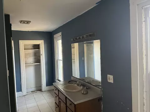 47 Westminster St, Springfield, MA 01109 photo 15