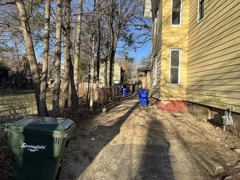 47 Westminster St, Springfield, MA 01109 photo 4