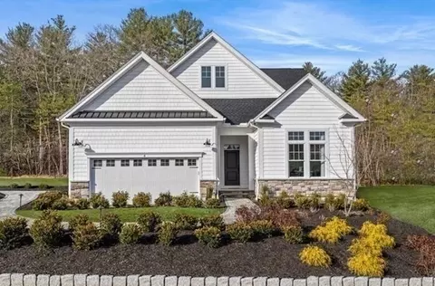 4 Barnes Blvd #51, Hudson, MA 01749