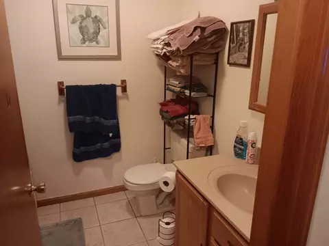 Bath - 366 Brickyard Rd, Athol, MA 01331 photo 2 of 3