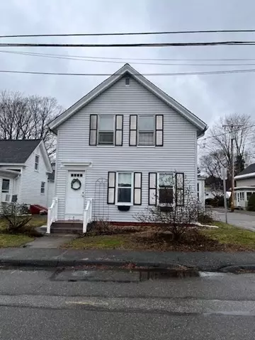 8 Grove St, Ayer, MA 01432
