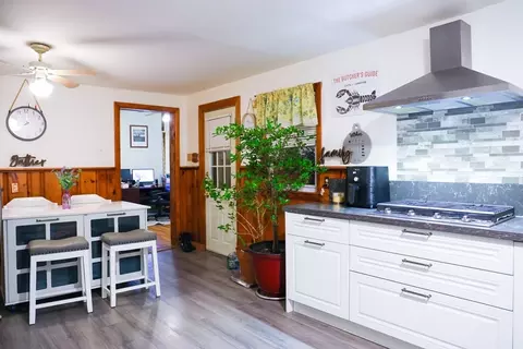 Kitchen - 52 Eutaw Ave, Lynn, MA 01902 photo 5 of 10