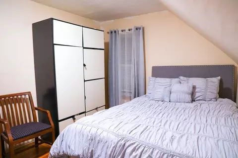 Bedroom - 52 Eutaw Ave, Lynn, MA 01902 photo 6 of 9