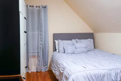 Bedroom - 52 Eutaw Ave, Lynn, MA 01902 photo 5 of 9