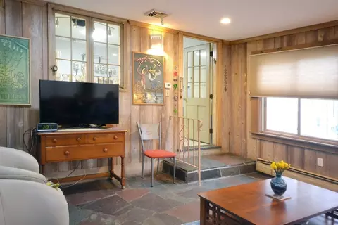 Living - 39 Westbrook Rd, Worcester, MA 01602 photo 8 of 8