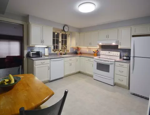 Kitchen - 39 Westbrook Rd, Worcester, MA 01602 photo 2 of 3