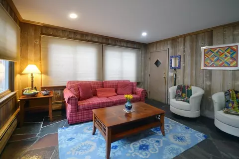 Living - 39 Westbrook Rd, Worcester, MA 01602 photo 7 of 8