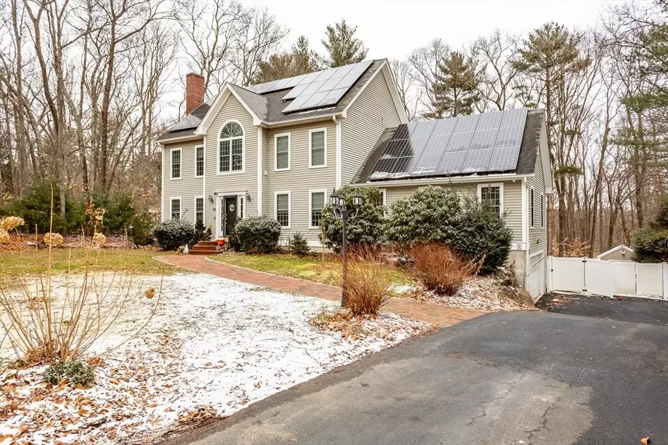 176 Pike Ave, Attleboro, MA 02703 33 Photos Movoto