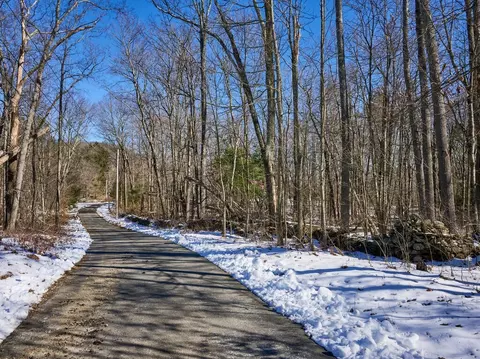 1 Aldrich Road, Monson, MA 01057