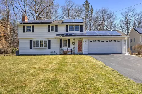 9 Ruth Dr, Wilbraham, MA 01095