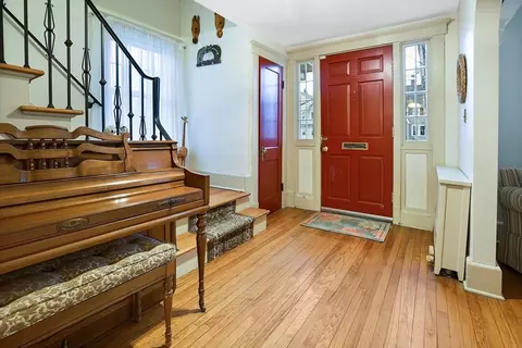 Entry Way - 30 Wexford St, Springfield, MA 01118 photo 1 of 2