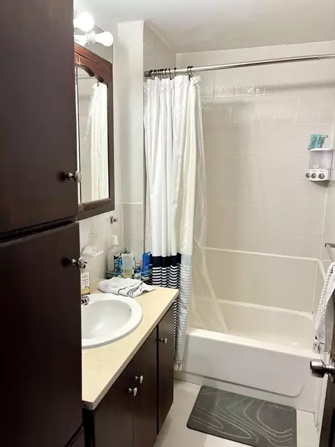 75 Thurston St, Somerville, MA 02145 photo 8