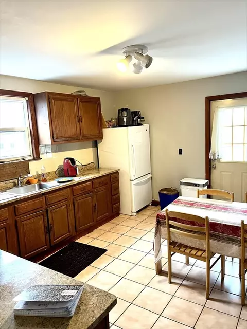 75 Thurston St, Somerville, MA 02145 photo 7