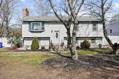 898 Read St, Attleboro, MA 02703