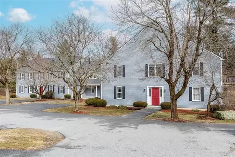 31 Lantern Ln #8, Dracut, MA 01826
