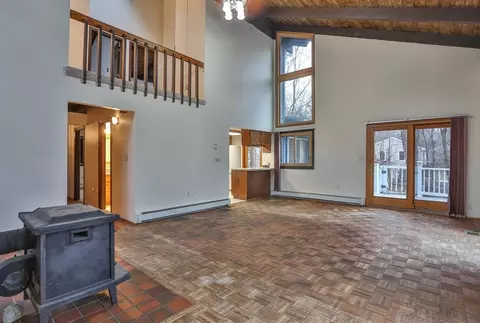 Living - 59 Lancaster Rd, Berlin, MA 01503 photo 1 of 4