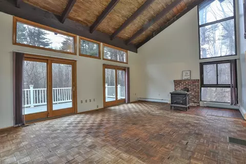 Living - 59 Lancaster Rd, Berlin, MA 01503 photo 3 of 4