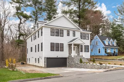 27 Colburn Rd, Reading, MA 01867