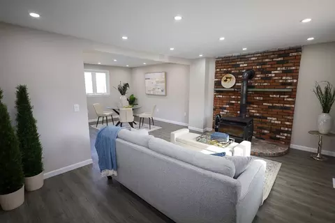 Living - 9 Emery Rd, Townsend, MA 01469 photo 1 of 2