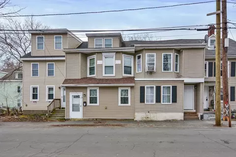 62 Harrison St, Haverhill, MA 01830