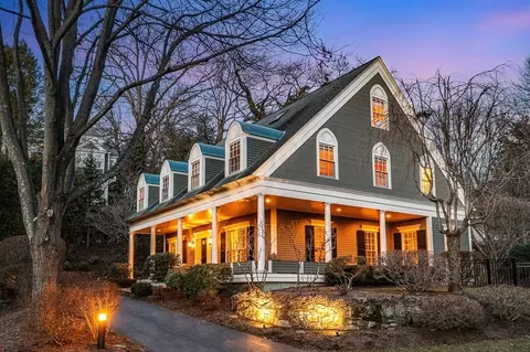 31 Brooks St, Winchester, MA 01890
