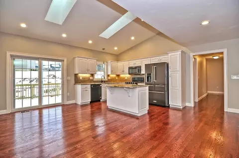 Kitchen - 41 Ariel Cir #41, Sutton, MA 01590 photo 9 of 14