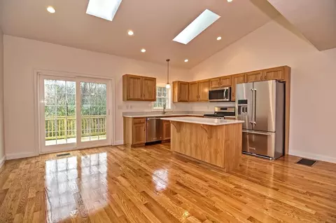 Kitchen - 41 Ariel Cir #41, Sutton, MA 01590 photo 4 of 14
