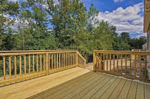 Exterior - 41 Ariel Cir #41, Sutton, MA 01590 photo 4 of 4