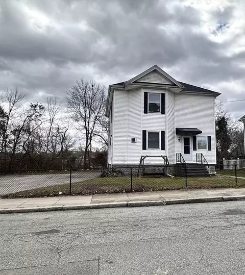 601 Anthony St, Fall River, MA 02721
