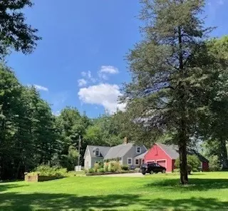 73 Bennett Rd, Hampden, MA 01036