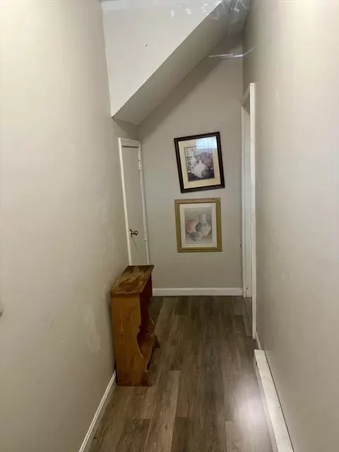 Entry Way - 95 Dawes St, Springfield, MA 01109 photo 1 of 3